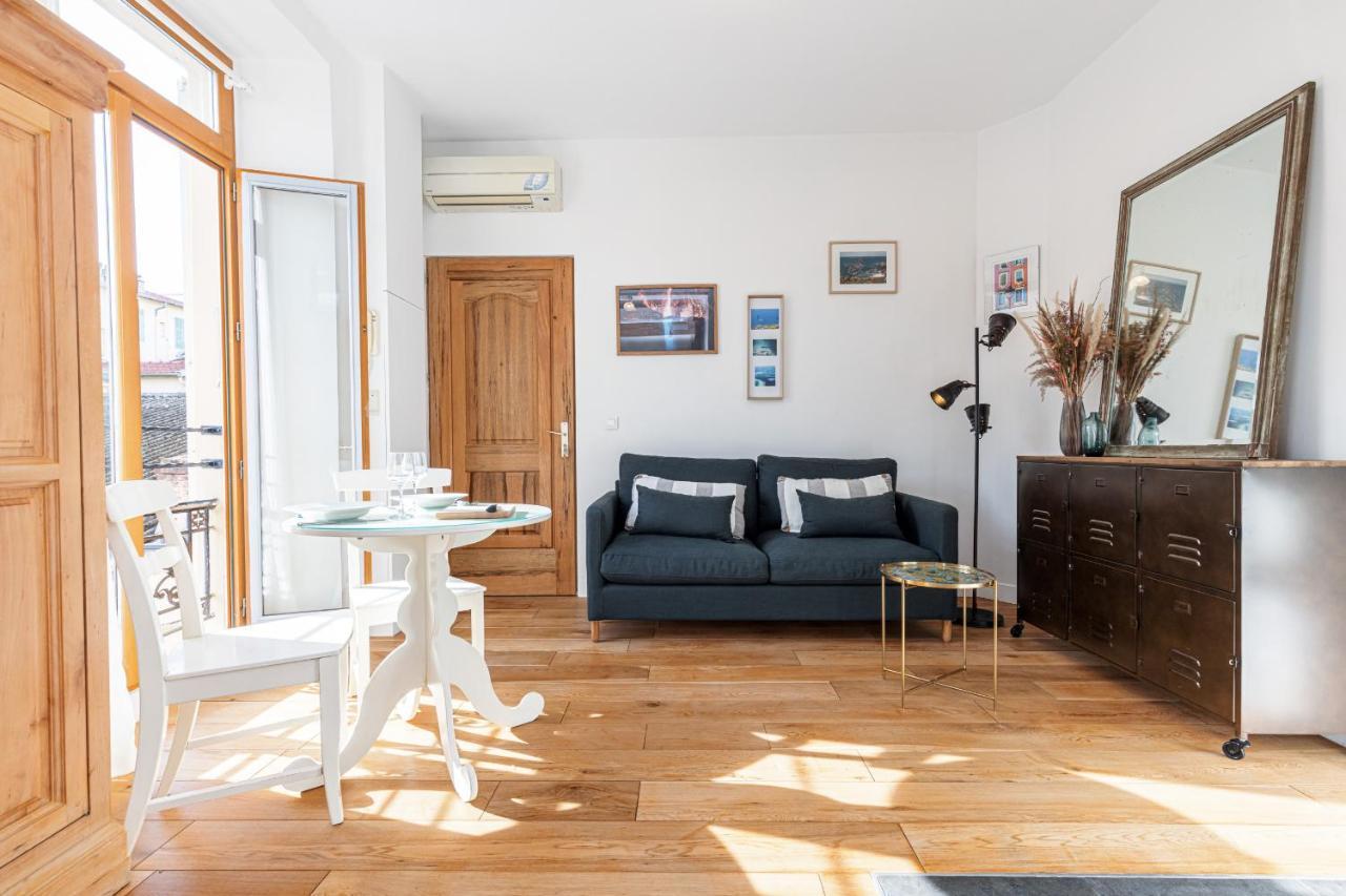 1 Bdr Downtown Near Place Massena Ница Екстериор снимка