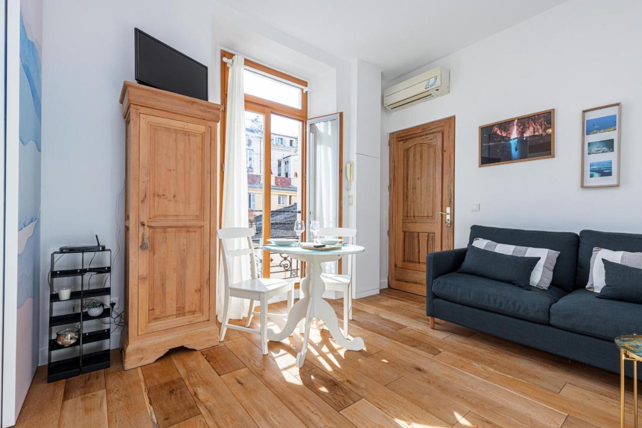 1 Bdr Downtown Near Place Massena Ница Екстериор снимка